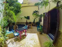 โรงแรมริอาดลาเคลดีเฟส โรงแรมใน