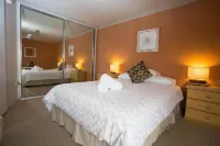 Northpoint Holiday Apartments Hotels in Alexandra Headland