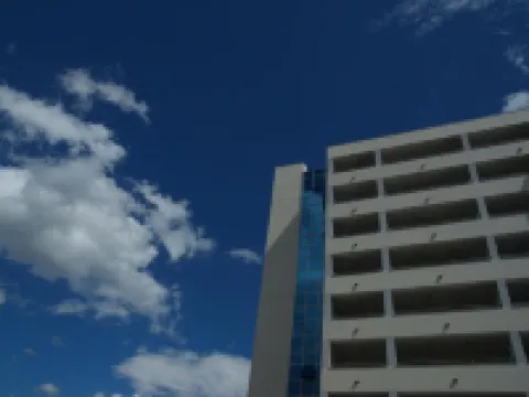 โรงแรมโฮมคลับสวีท