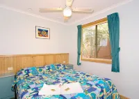 Lorikeet Holiday Park Hotels in Woolgoolga