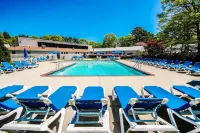 Sea Mist Resort Hotels in Mashpee