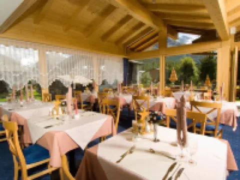 Hotel Etoile & Alpenperle Residences Hotels in Saas Fee