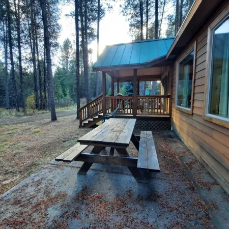 Willamette Pass Inn & Chalets