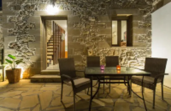 Agarathos Deluxe Homes in the Heart of Kaliviani Near Balos