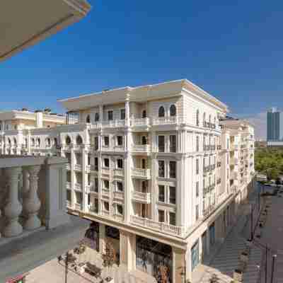 Boulevard 114 Hotel Exterior