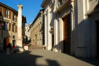 Magic Place Bergamo - Relax Apartment with Terrace - City Center - 3 Yıldız