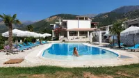 Vila Milo - Pools