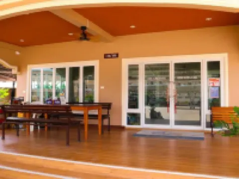 Capital O 75521 Sang Siri Apartment Hotels in Mueang Samut Songkhram