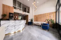 โพเลค โรงแรม