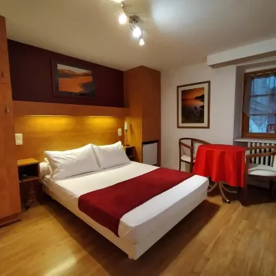Hotel de Savoie Hotels near The Island Palace