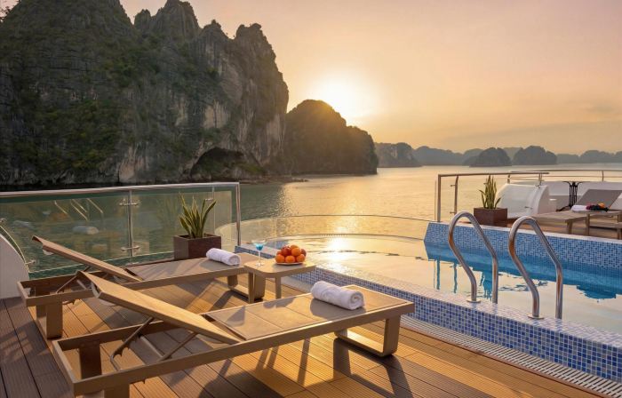 Luna Cruise Luxury Ha Long Bay