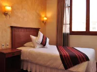 Qantu Hotel Hotels near Coca Museum