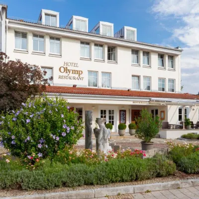 Olymp Munich Hotels near FC Bayern Museum