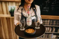 Science Hotel - bar