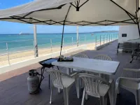 Hotel & Restaurant on the Beach Lue