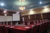 Aluky Hotel Hotels in Kadipaten
