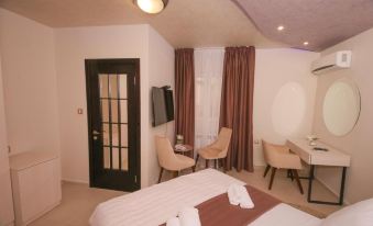 Bajadera Lux - Housity