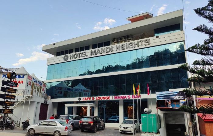 Hotel Mandi Heights - Bar, Fine Dining & Banquet Hall