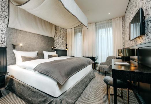 5. 호텔 암 옥센토..