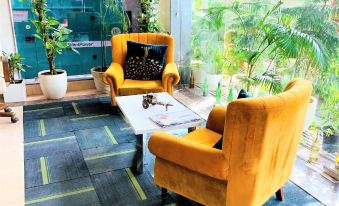 Lime Tree Hotel Pulkit Gurgaon-Artemis Hospital, Nearest Metro Huda City Centre