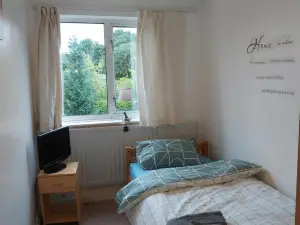 Spacious and Serene Stay Near Milton Keynes Centre