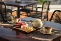 The Margaux Hotel Yogyakarta - servizio colazione
