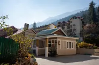 The Conifer Hotels in Old Manali