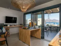 Afroessa Milos Hotels in Milos