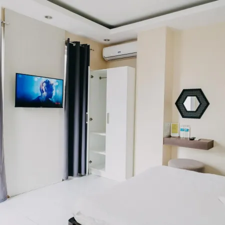Nine Balconies Island Stay