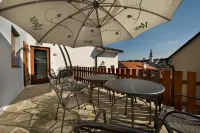 Hotel Joseph 1699 - parking