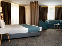 Aqua Hotel Hotels near Baba Ganka Square