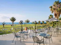 Natura Beach Hotel and Villas Hotéis em Pólis