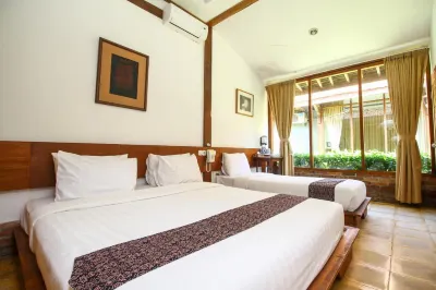 Cempaka Villa Hotels near Borobudur Temple