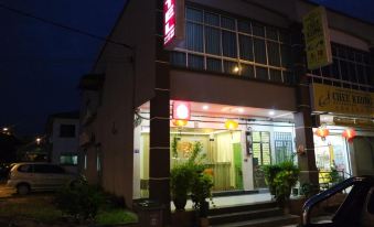 LIM Mini Hotel