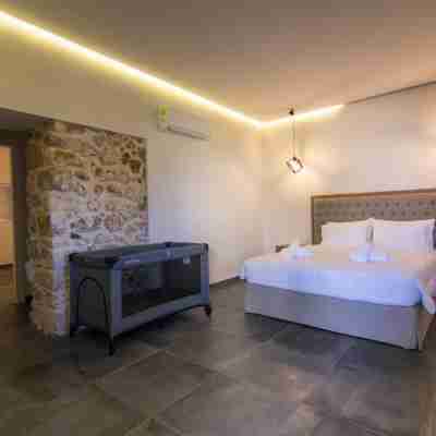 Acrothea Perdika Rooms