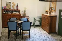 Hotel Modena Old Town - Frühstück