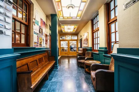 Martini Hotel Отели рядом с достопримечательностью «Simplon Poppodium»