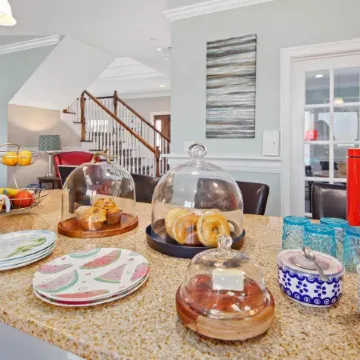 The Beacon Waterfront Inn