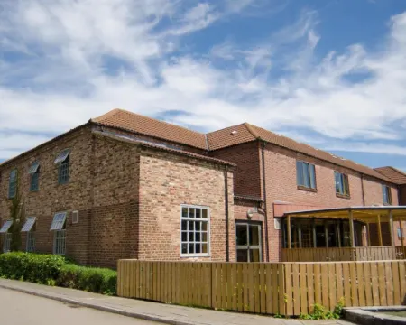 Lazaat Hotel Hotels in Cottingham