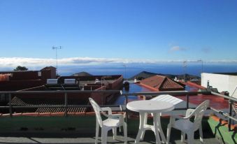 La Palma Hostel by Pension Central