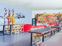 Art Factory San Telmo Hoteles cerca de Puente de la Mujer