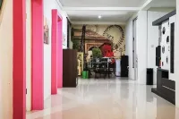 RedDoorz Plus @ Taman Madiun Hotel a Madiun