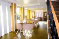 Guest House Bibong Makassar Mitra RedDoorz Hotels in Manggala