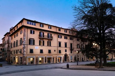 Grand Universe La Residenza Hotels in Province of Lucca