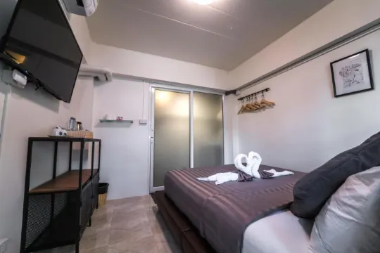 ห้องดับเบิล, ลานระเบียง