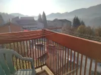 Sunny apartment with a wonderful view, parking. Hotels in Smolyan