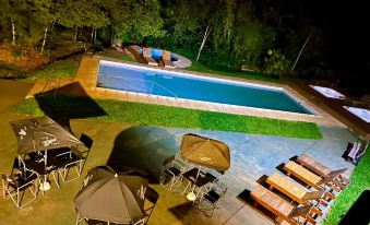 Rainforest Hotel & Cabañas