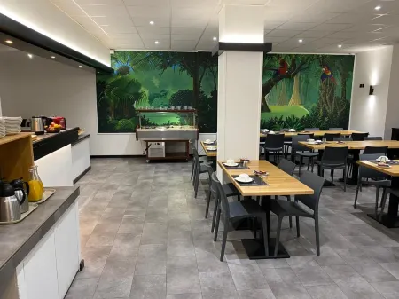 Hotel Esplanade Отели рядом с достопримечательностью «Университет Страсбург»