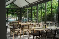 Le Set Hôtel & Spa Hotel di Saint-Cannat