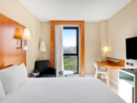 薩拉戈薩洛斯因萊斯民宿 薩拉戈薩省酒店